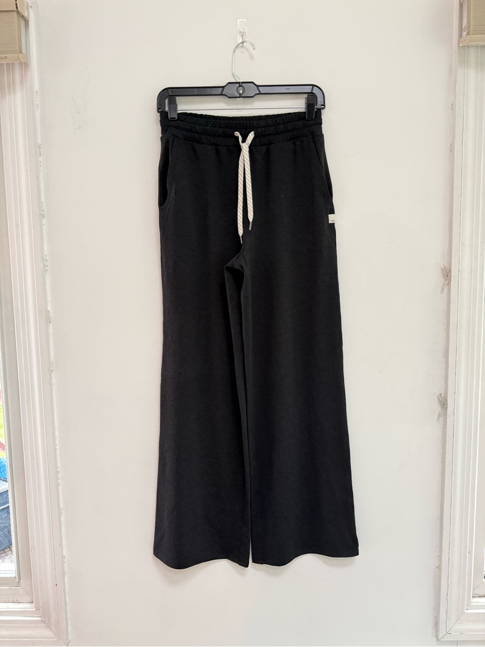 NWOT Halo Essential Wideleg Pant - Short